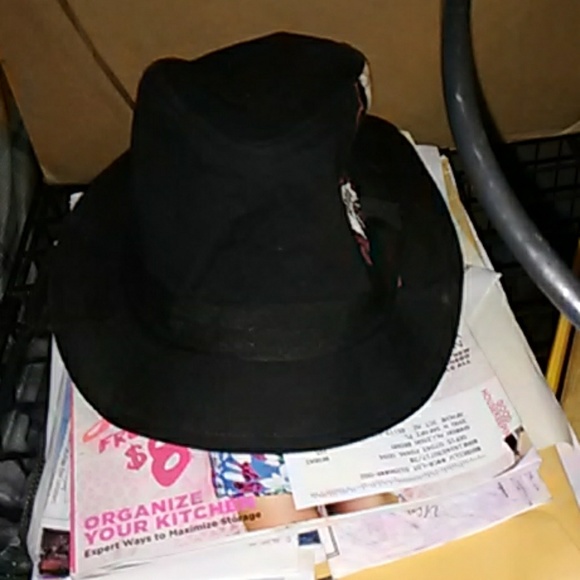 Hat - Picture 2 of 2